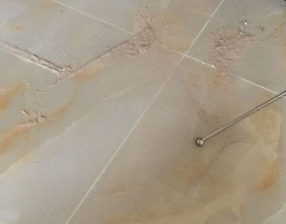 鹤壁瓷砖空鼓维修公司分享粘合剂选择不当在瓷砖铺贴过程中可能导致以下问题